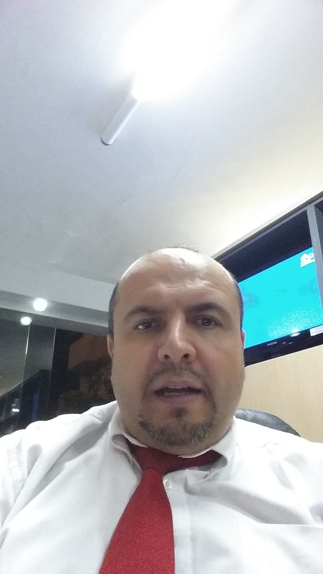 <em>isidro F.</em>